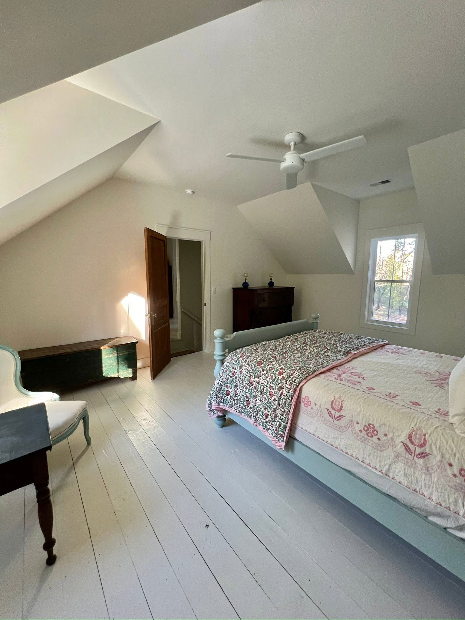 Custom new home by Mayfield Construction, Greers Ferry Lake area AR
