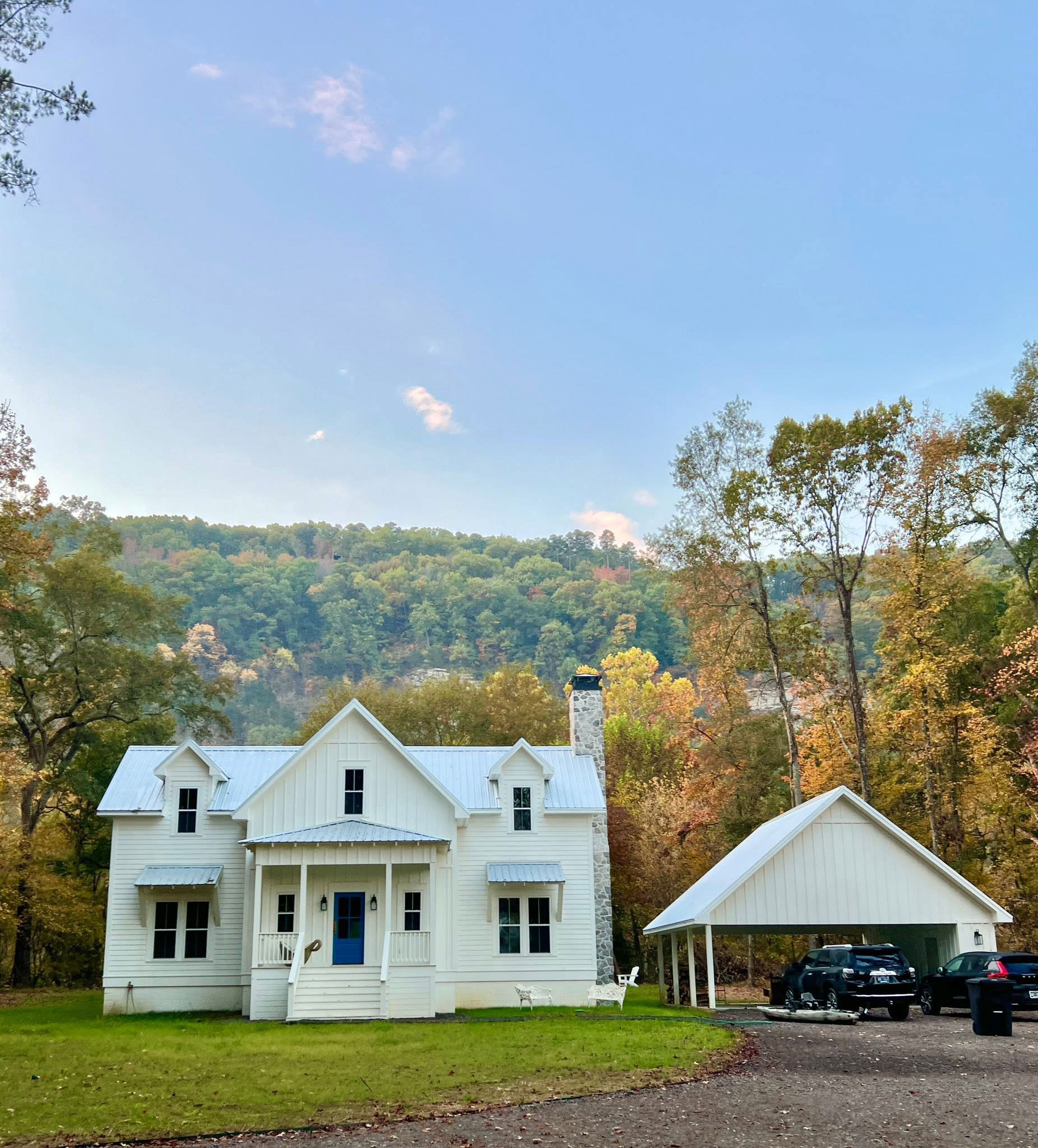 Custom new home by Mayfield Construction, Greers Ferry Lake area AR